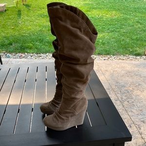 Steve Madden Mandi Scrunch Over the Knee Taupe Suede Wedge Boot Size 10